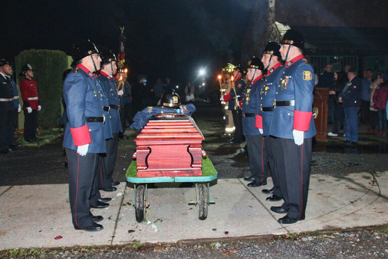 Emotivos funerales del bombero insigne de Chile, José Villablanca Castillo