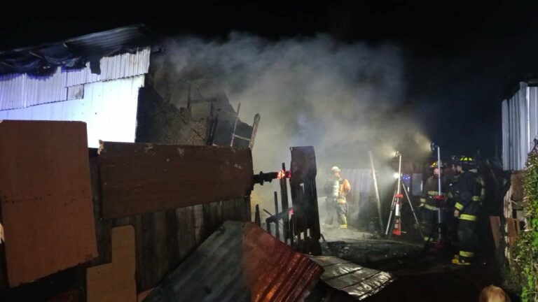 Incendio en vivienda cobra la vida de una mujer en el sector Chivilcán de Temuco