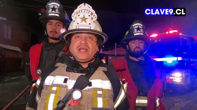 Incendio afectó tres viviendas esta madrugada en el sector Amanecer de Temuco