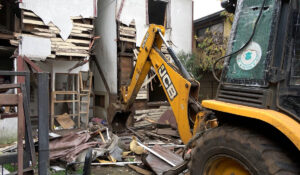 ”La edificación va a ser demolida, porque en realidad tiene daños estructurales de importancia”.